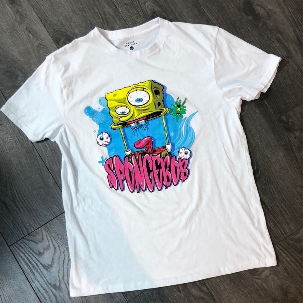 SPONGEBOB Tshirt Tee white Sponge graphic size medium